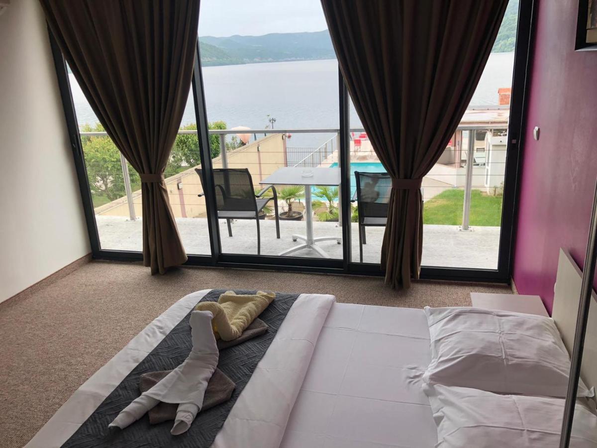 Hotel Casa Doma Orszowa Zewnętrze zdjęcie