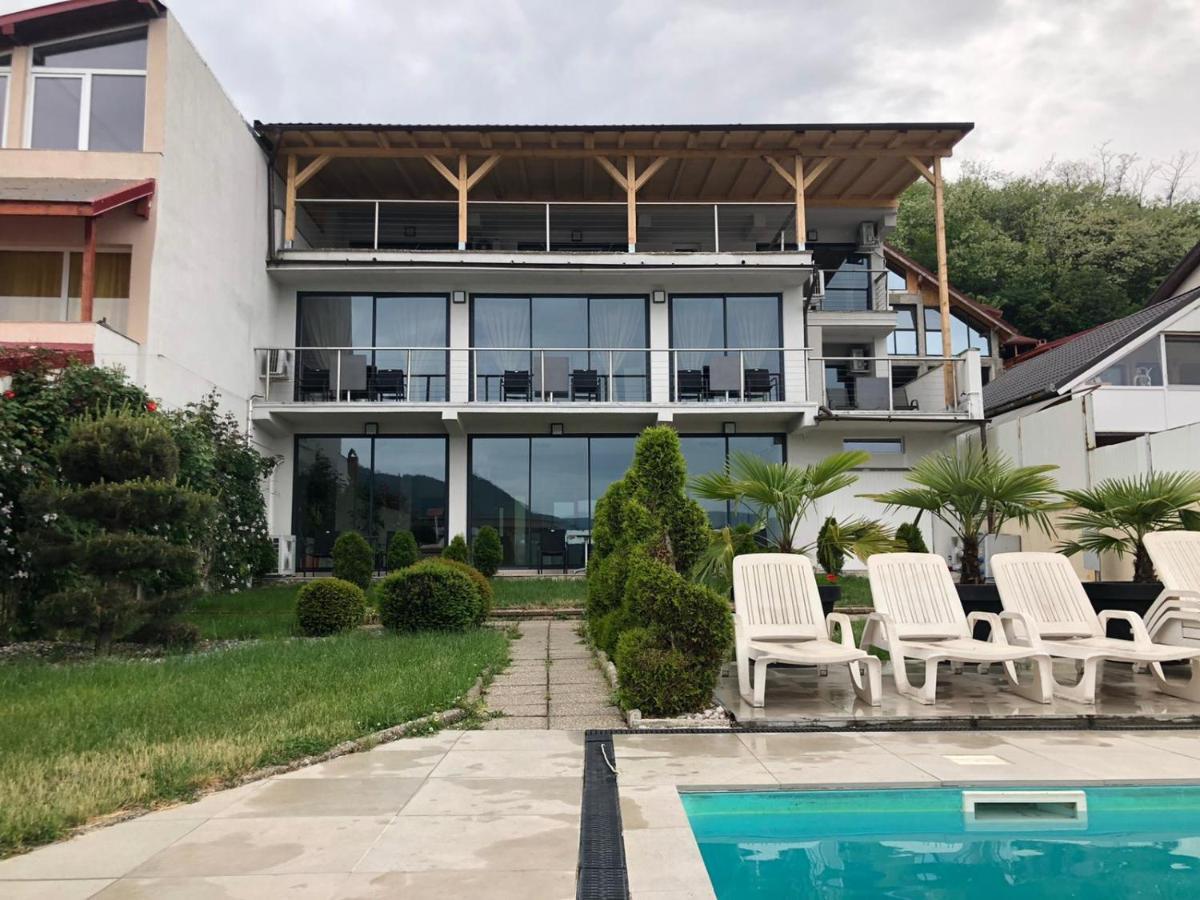 Hotel Casa Doma Orszowa Zewnętrze zdjęcie