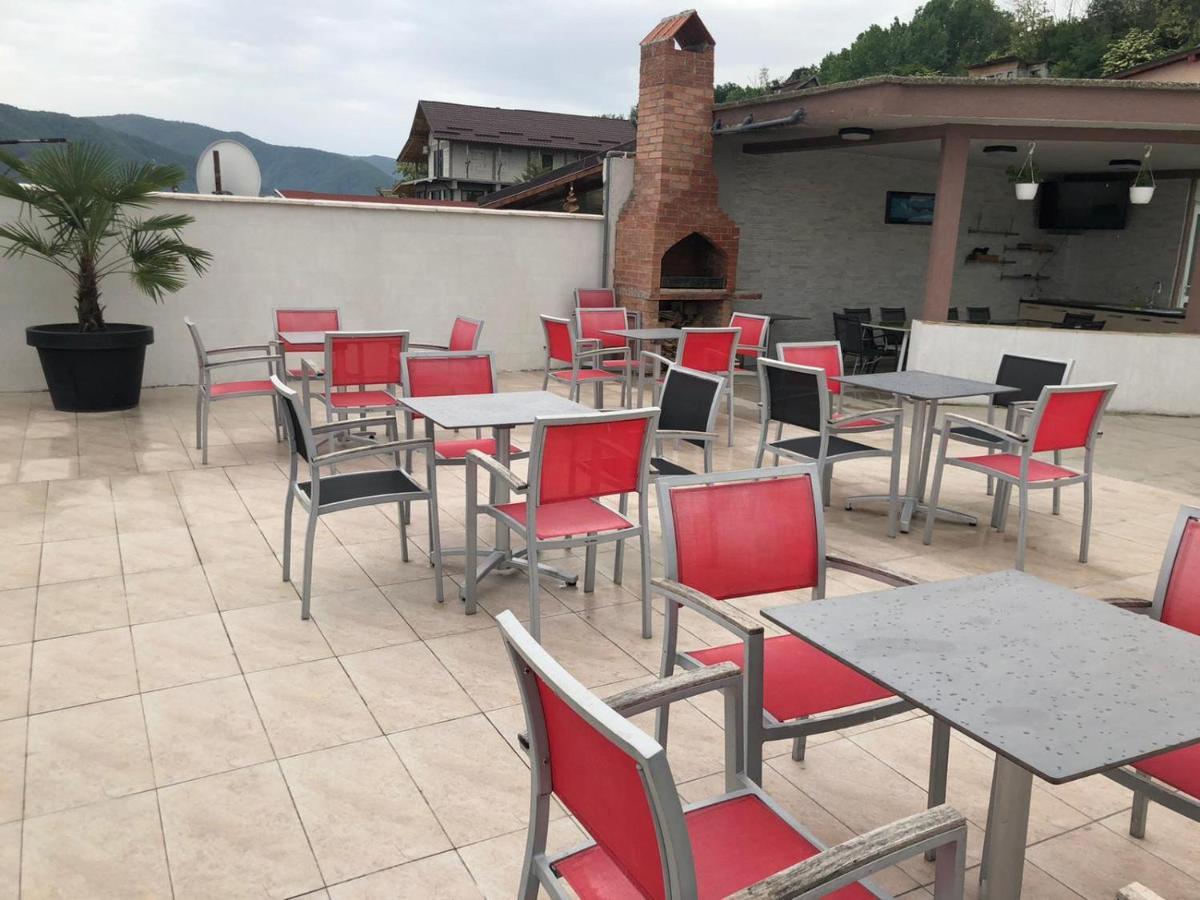 Hotel Casa Doma Orszowa Zewnętrze zdjęcie