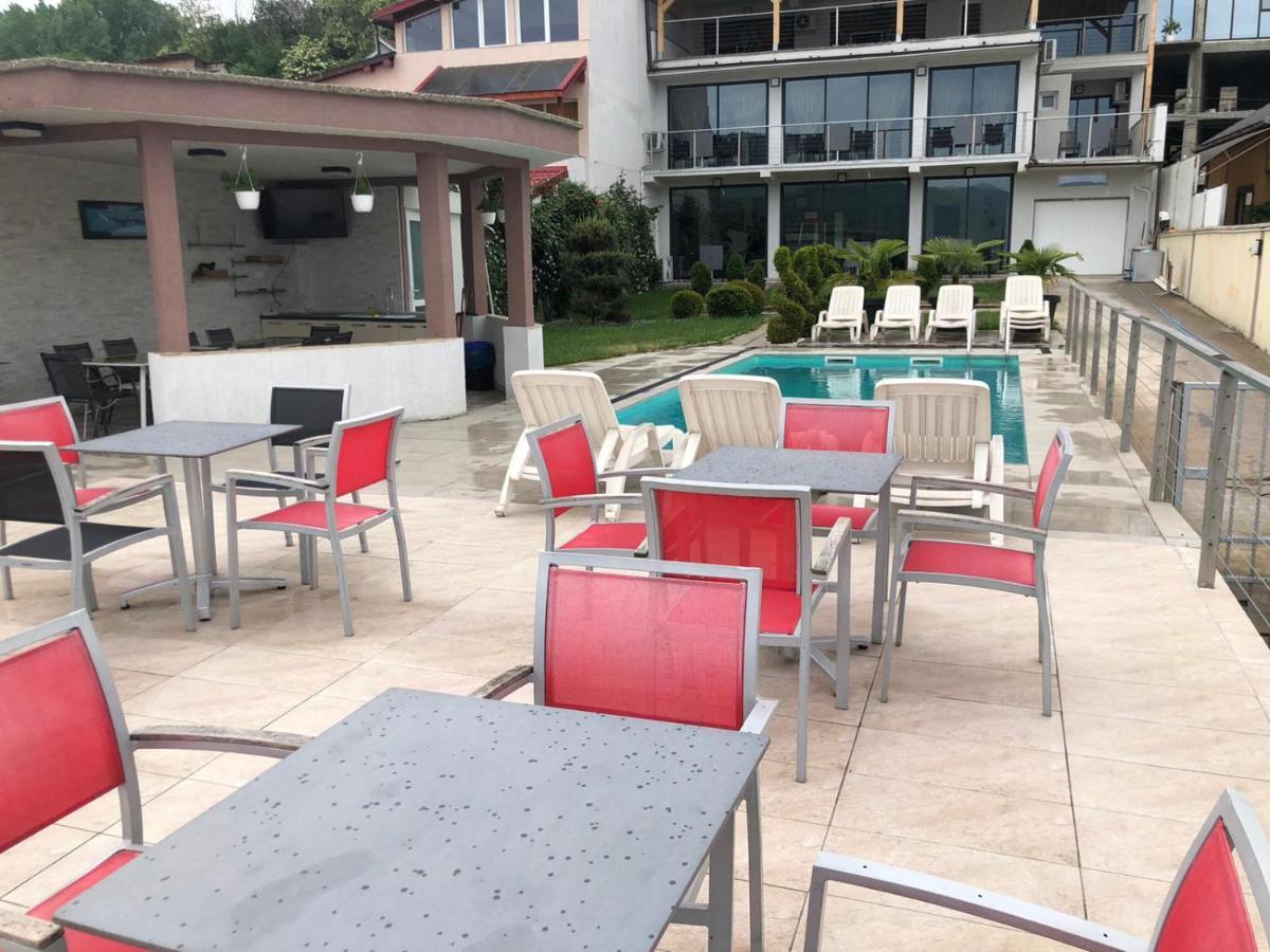 Hotel Casa Doma Orszowa Zewnętrze zdjęcie