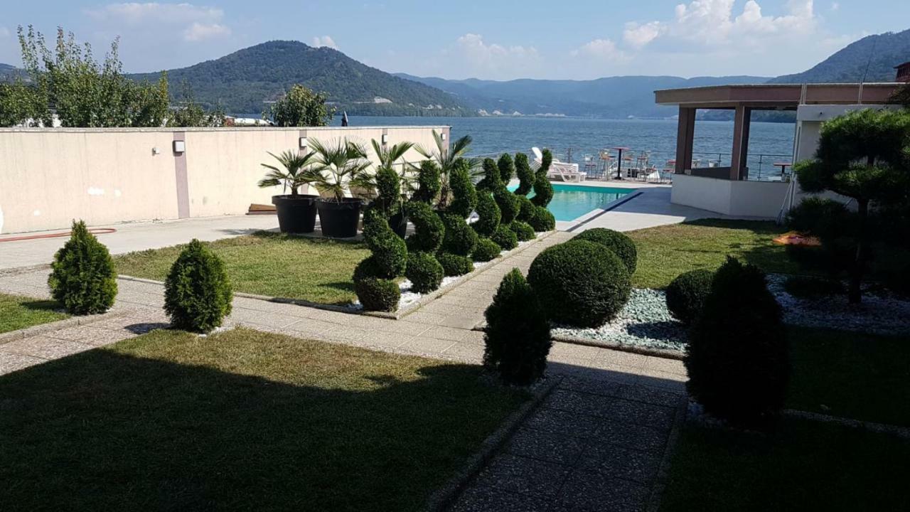 Hotel Casa Doma Orszowa Zewnętrze zdjęcie