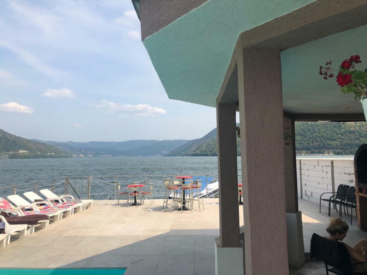 Hotel Casa Doma Orszowa Zewnętrze zdjęcie