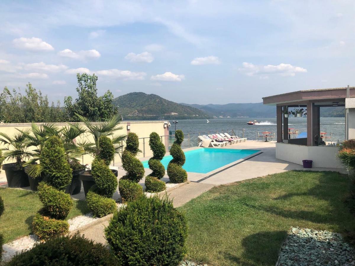 Hotel Casa Doma Orszowa Zewnętrze zdjęcie